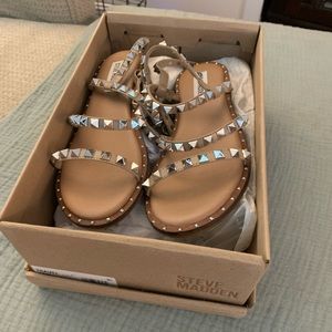 Steve Madden Travel Sandals - Tan